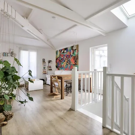 Apartment Charming For 4 In The Heart Of Montmartre Paris