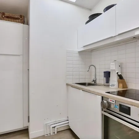 Charming For 4 In The Heart Of Montmartre Apartment *
