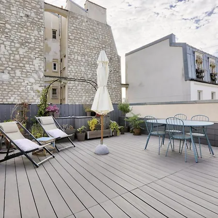 Charming For 4 In The Heart Of Montmartre